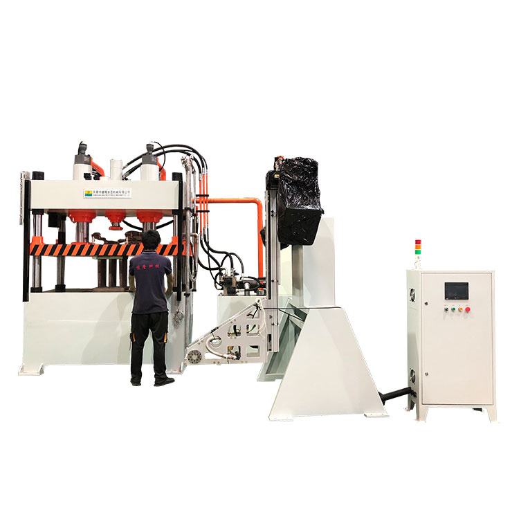 Four column forming hydraulic press