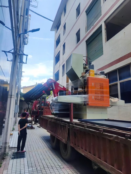 1721043666580297.jpg 上谷歌新闻从.jpg